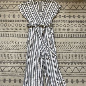 American Eagle - Size Medium - Jumpsuit